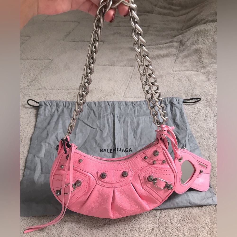 NEW🔥BALENCIAGA XS Le Cagole Crinkle Leather Shoulder Bag with chain🔥 - Picture 5 of 10